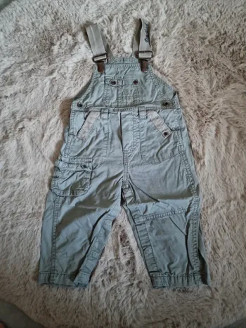 Très jolie salopette kaki
