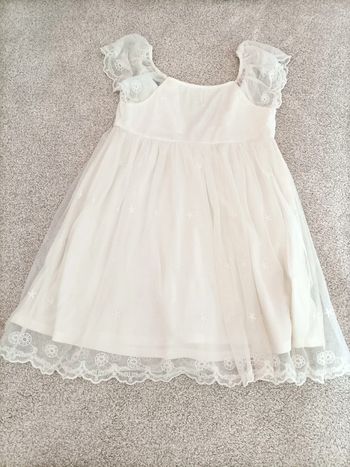 Robe de cérémonie neuve 10 ans