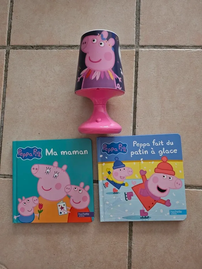Lot peppa pig lampe et livres