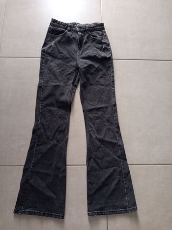 Très beau jean comme neuf à pattes d'éléphant