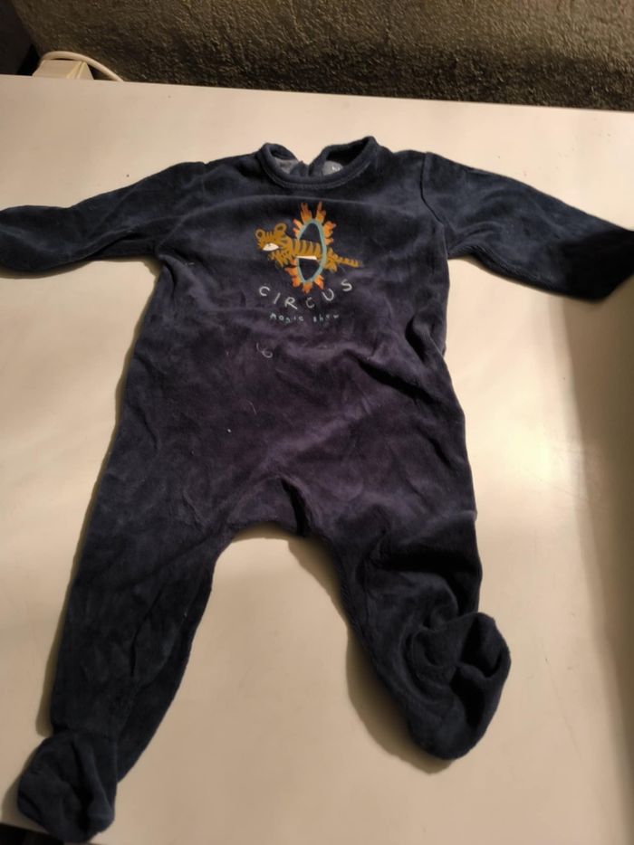6 pyjamas 9 mois - photo numéro 2