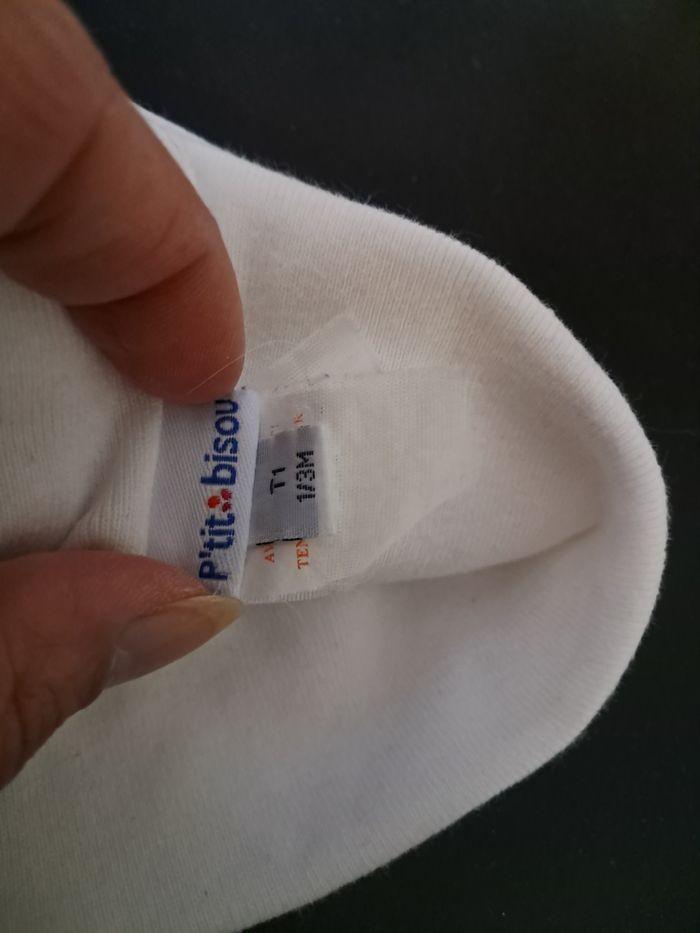 1 bonnet p'tit bisou comme neuf Taille 1 à 3 mois - photo numéro 3