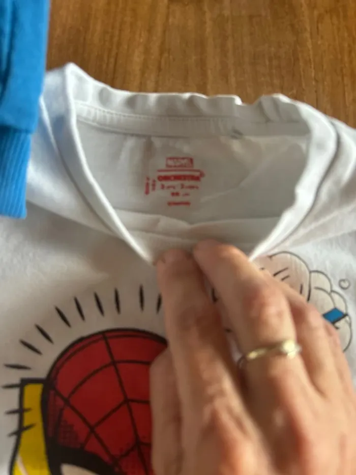 Lot de 4 tee shirt manche longue et un pull taille 36 mois - photo numéro 7