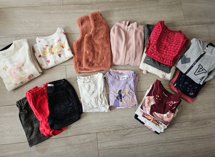 Lot de vêtements filles automne hiver 5 ans