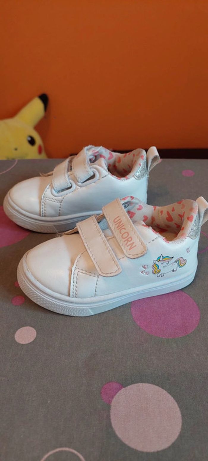 Jolies baskets bébé fille à scratchs In Extenso 19 Unicorn bon état