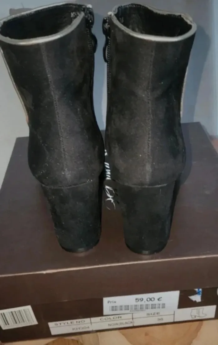 Bottines neuve Prix à d'achat 59€ 36 - photo numéro 5