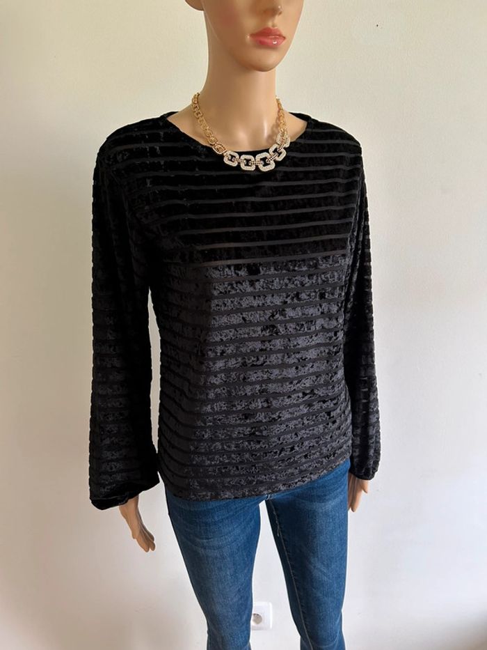 Haut noir en velours à manches longues 123 taille S jamais porté - photo numéro 2