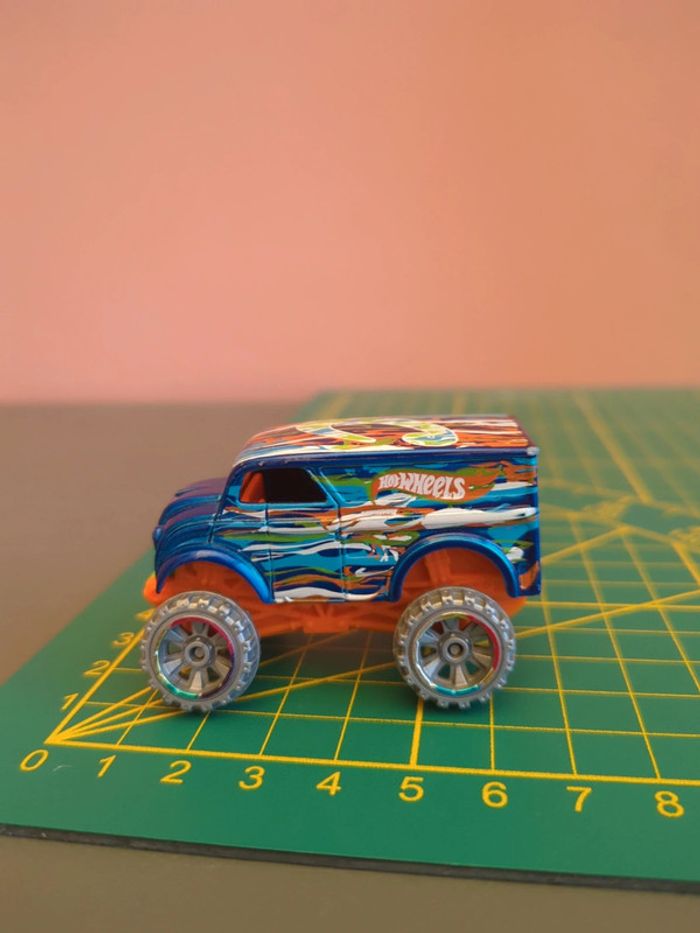 Voiture Hot Wheels Monster - photo numéro 2