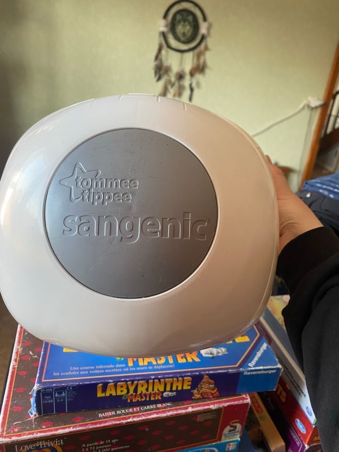 Poubelle a couche  Sangenic tommee tipee et son socle - photo numéro 3