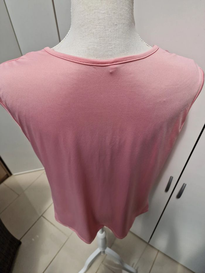 Débardeur Rose Pastel Drapé Décolleté Sexy Plongeant Homme - photo numéro 6