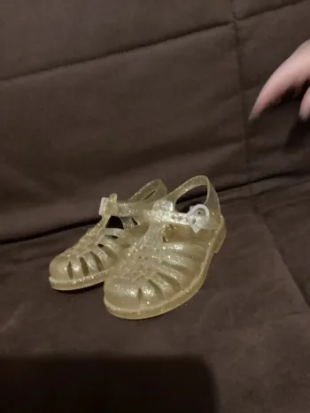 Méduses dorées taille 25
