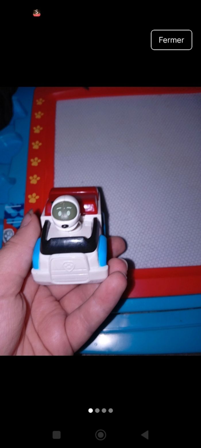 Mini véhicule chien robot pat patrouille