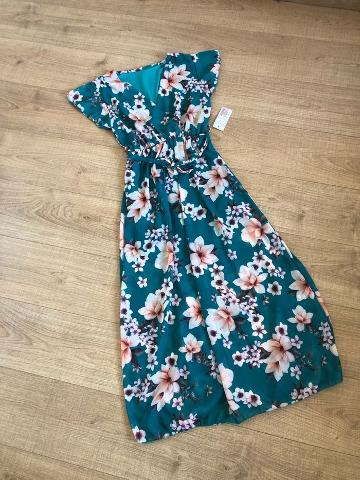 Robe longue verte foncée et fleurie neuve New Collection taille unique - photo numéro 7