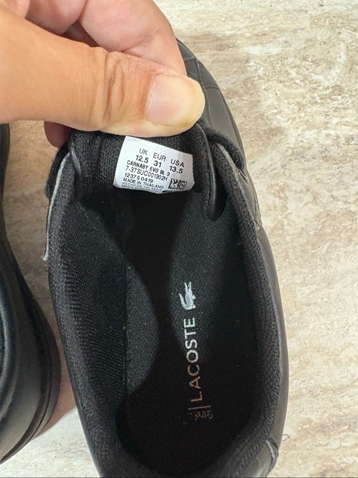 Basket sneaker carnaby Lacost garçon lacoste pratiquement neuve taille 31 - photo numéro 6