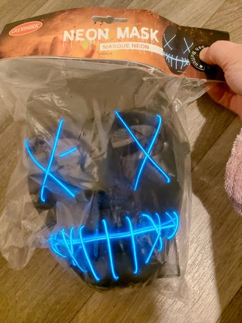 Masque néon mask neuf