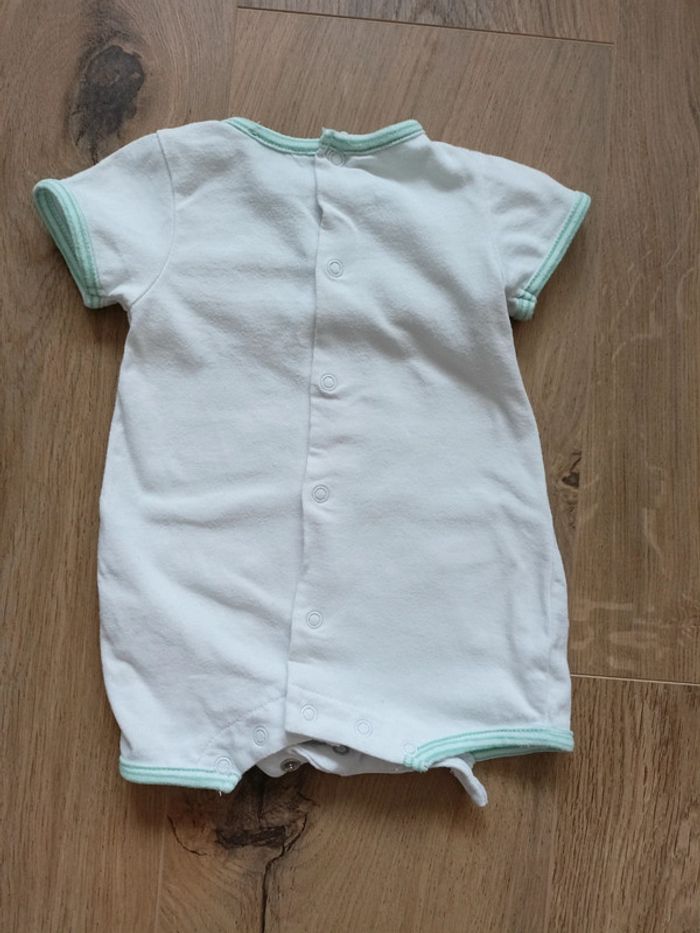 Combinaison short 1 mois - photo numéro 2