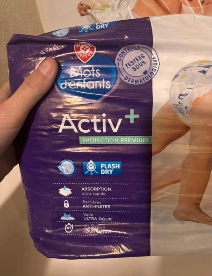 Couches activ+ - 50 couches - mots d’enfants - taille 5 - 11 à 25 kg - un neuf et un entamé - photo numéro 2