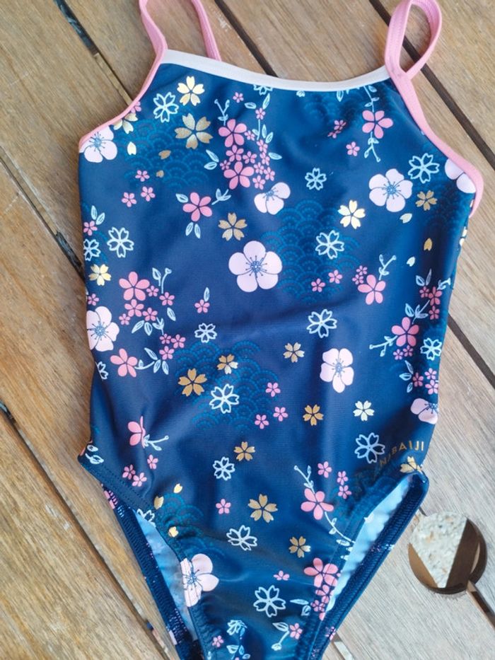 Lot de maillot de bain fille 12 mois - photo numéro 2