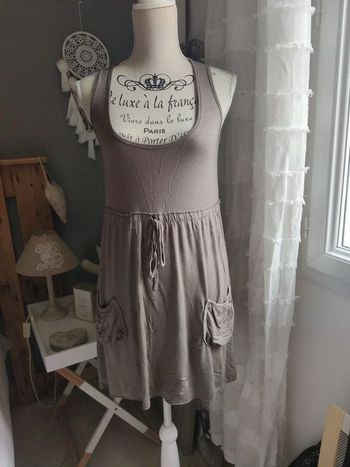 Robe à bretelles fluide marron taille 36