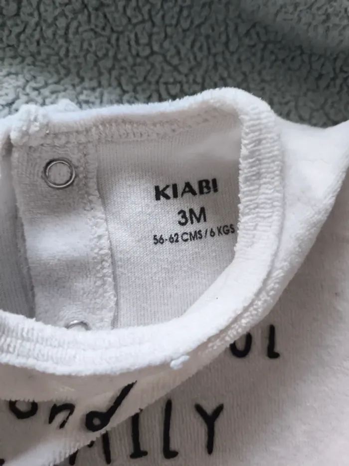 Lot de 5 pyjamas Kiabi 3 mois - photo numéro 11