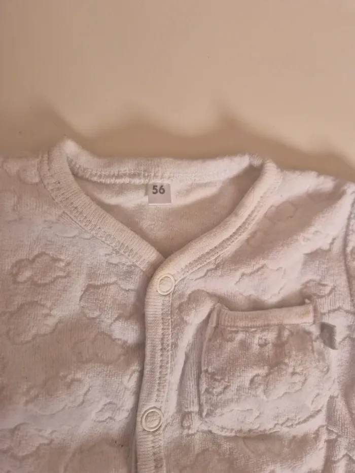 Pyjamas 1 mois - photo numéro 3