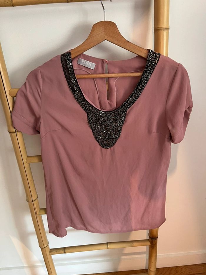 Haut avec perles