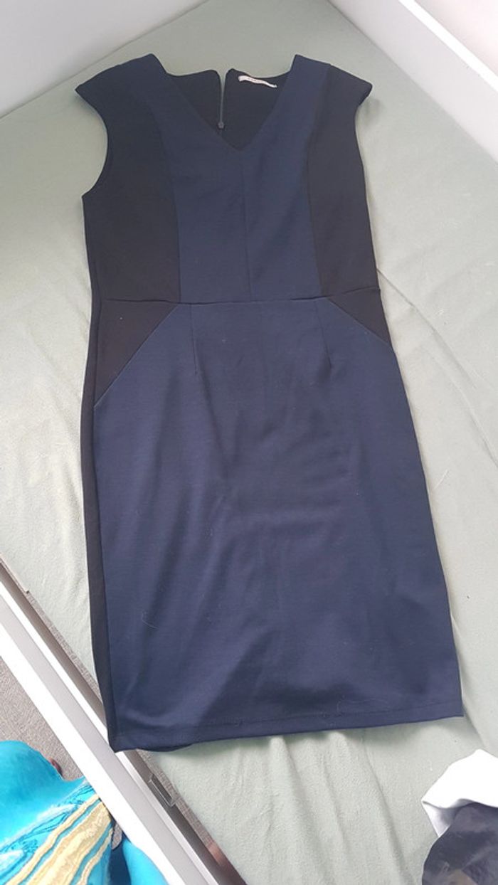 Robe centrée taille M