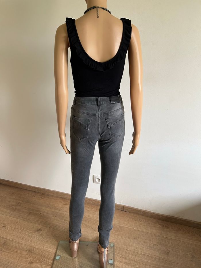 Jean gris foncé Morgan taille 36 TBE (taille petit) - photo numéro 6
