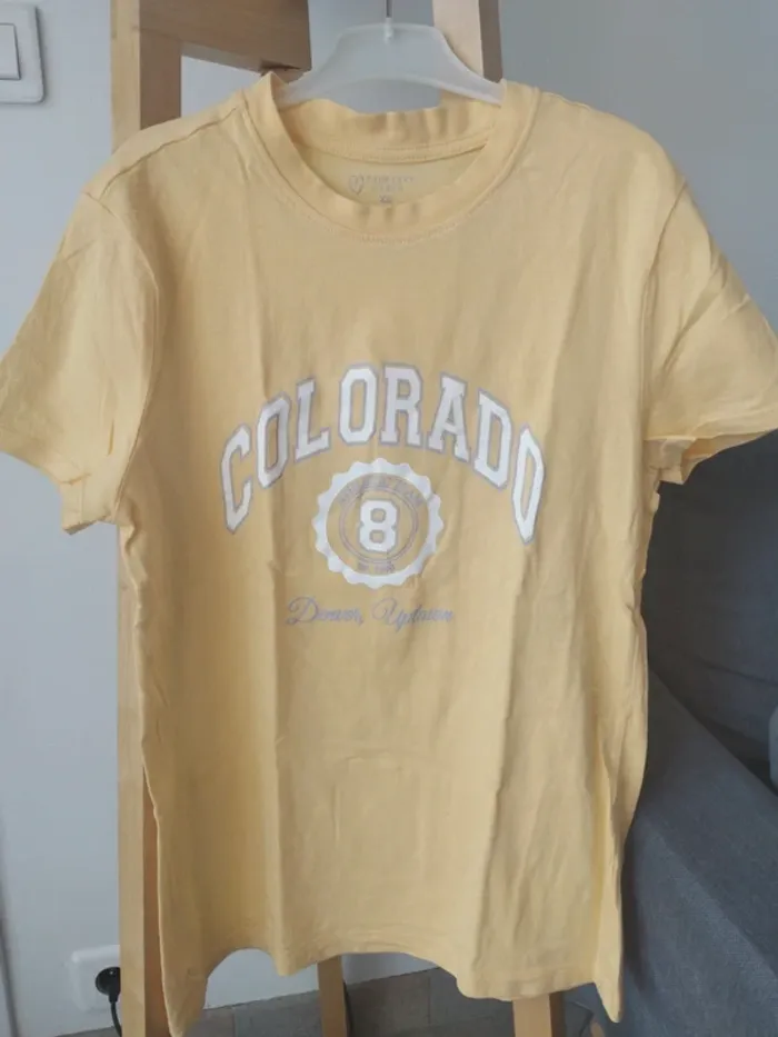 Tee shirt jaune Primark XS - photo numéro 3