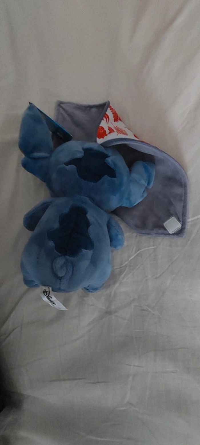 Peluche Stitch bleu avec couverture 25 cm - photo numéro 4