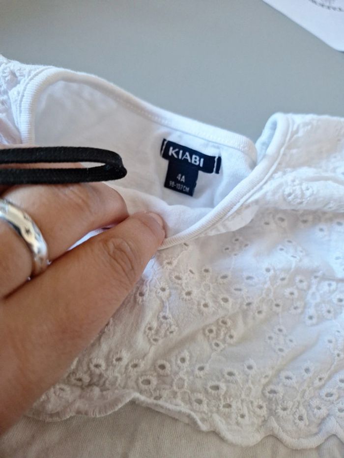Haut blanc broderie - photo numéro 4