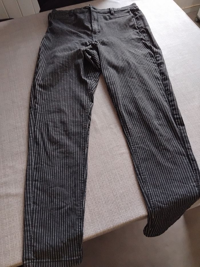 Pantalon stretch noir rayures blanches tbe - photo numéro 2