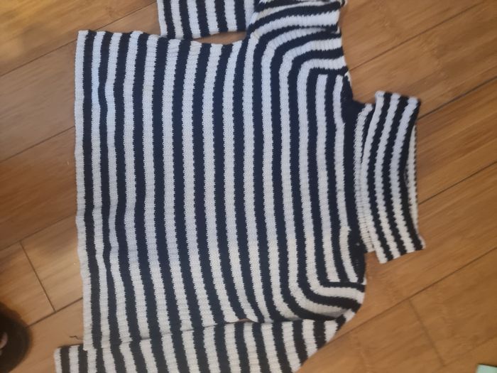 Pull la taille 14ans