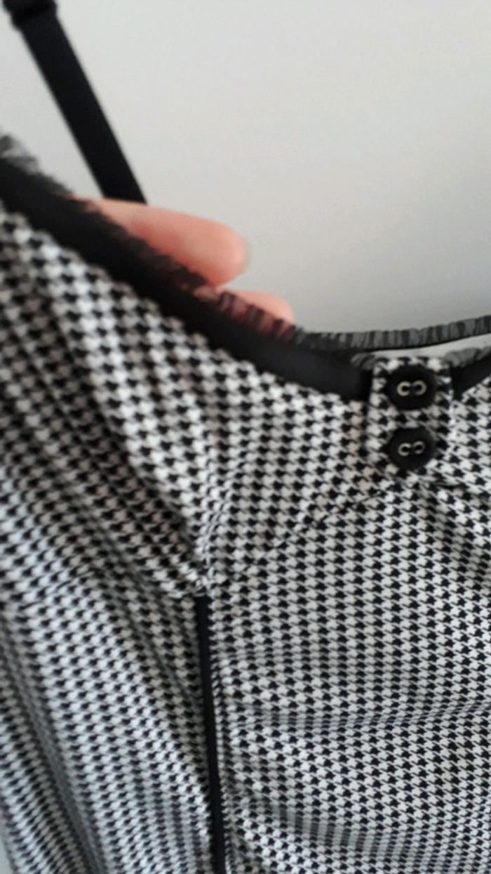 Nuisette / Chemise de nuit Etam taille 36 en très bon état - photo numéro 2