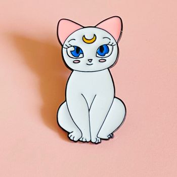 Pins Artemis Chat Sailor Moon