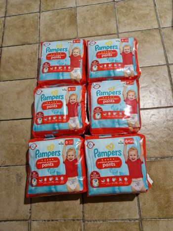 162 couches Pampers premium protection pants taille 6