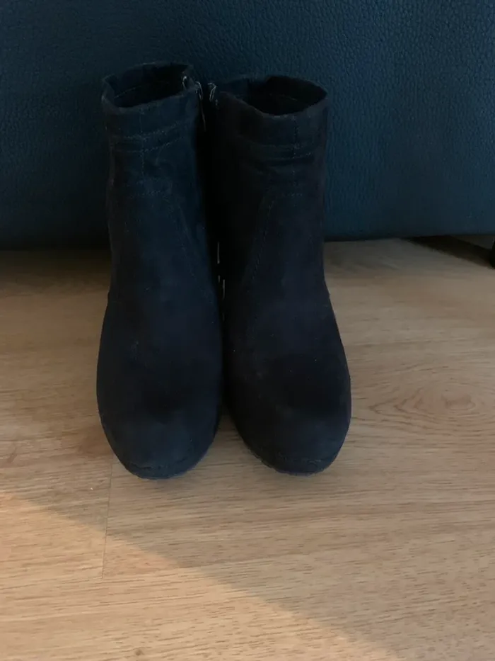Bottines noires - photo numéro 2