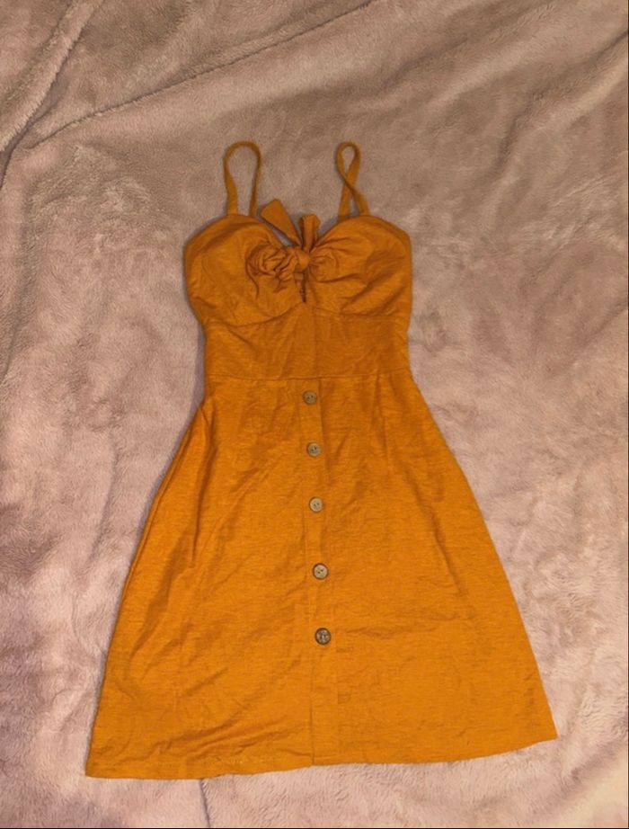 Robe d’été moutarde - photo numéro 2