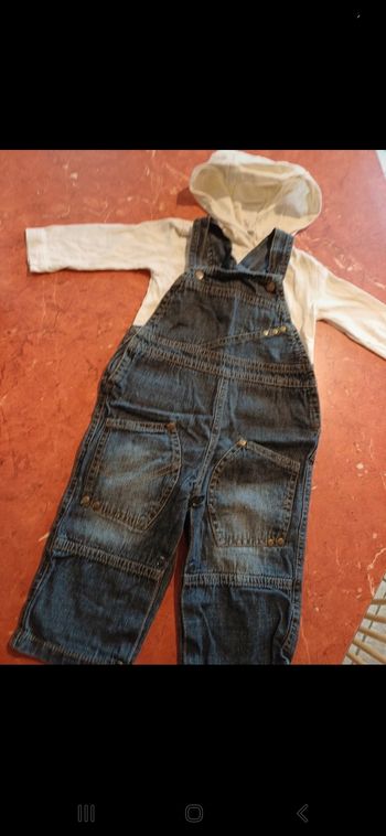 Ensemble bébé taille 6 mois