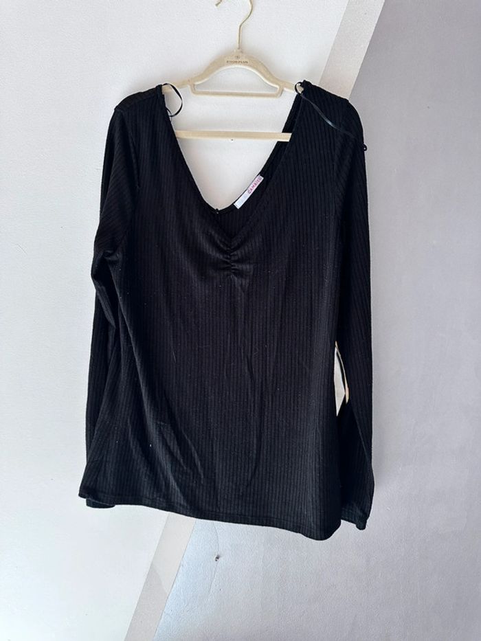 Haut noir