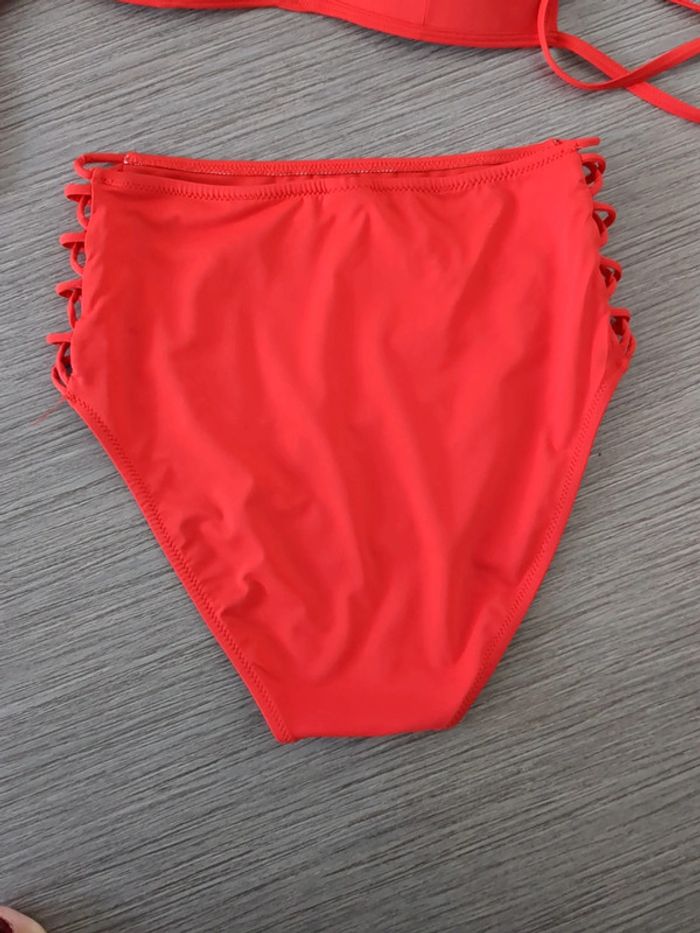 Maillot de bain 2 pièces - photo numéro 2