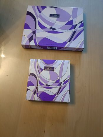 UNE PALETTE YEUX + UNE PALETTE BLUSH TARTE MARQUE AMERICAINE