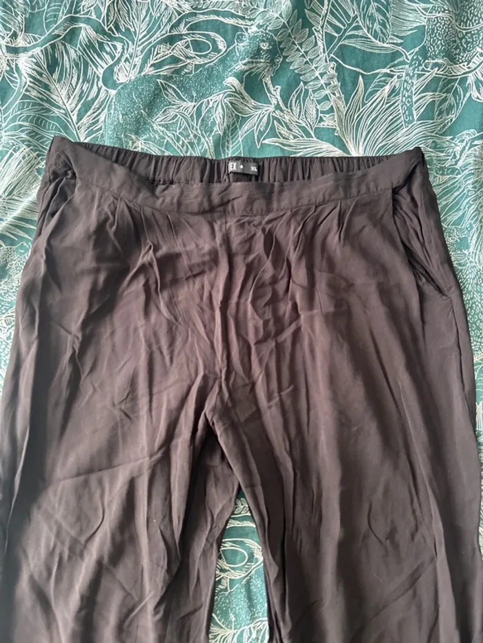 Pantalon en toile noir - photo numéro 2