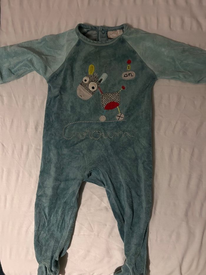 Lot de 3 pyjamas, taille 12 mois - photo numéro 3