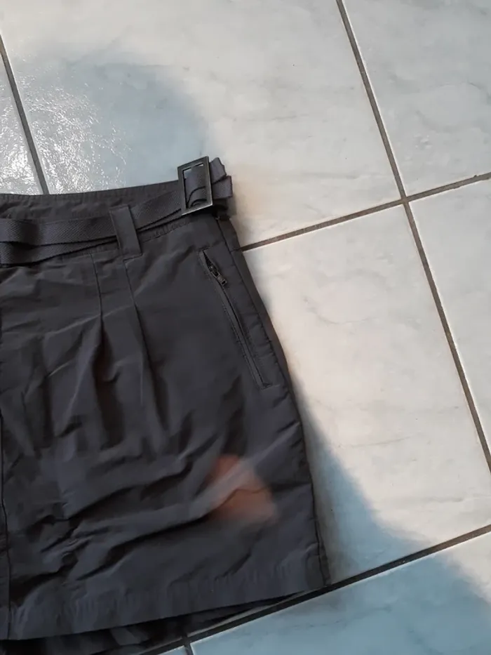 Jupe short 42 - photo numéro 3