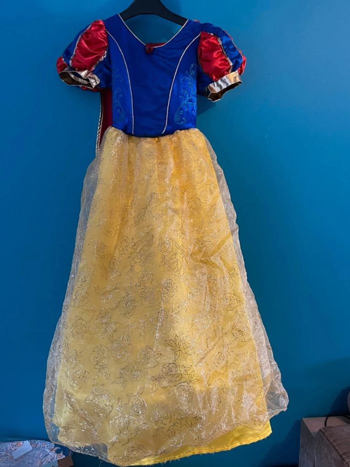 Magnifique robe / déguisement de blanche neige 8 ans Disneyland Paris