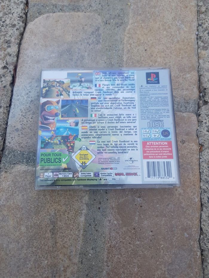 Jeu PS 1 crash bandicoot wraped - photo numéro 2