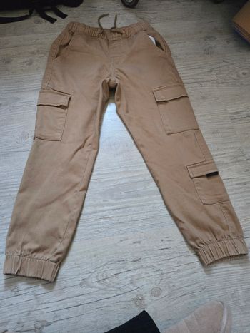 pantalon cargo kiabi beige