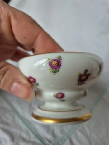 bibelot en porcelaine