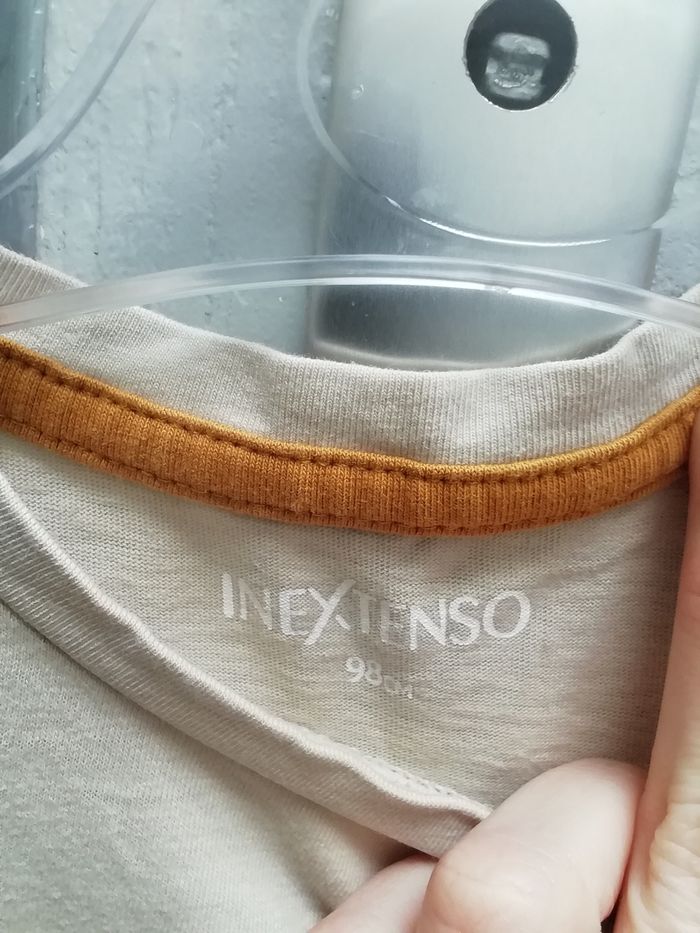 Vends t-shirt garçon été beige avec motif sur le devant - photo numéro 5